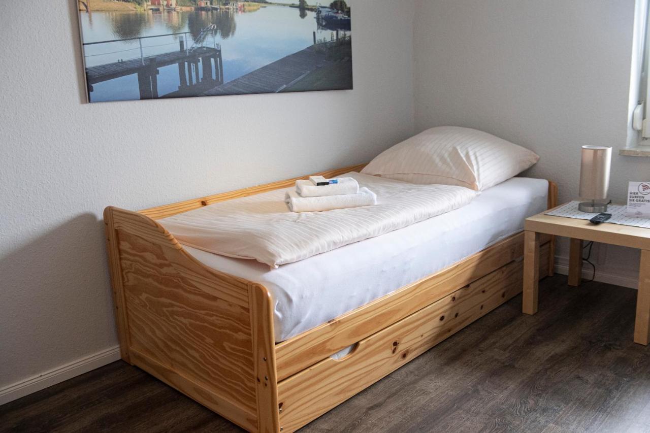 Zum Alten Faehrhaus - Bed & Breakfast Wrohm Kültér fotó